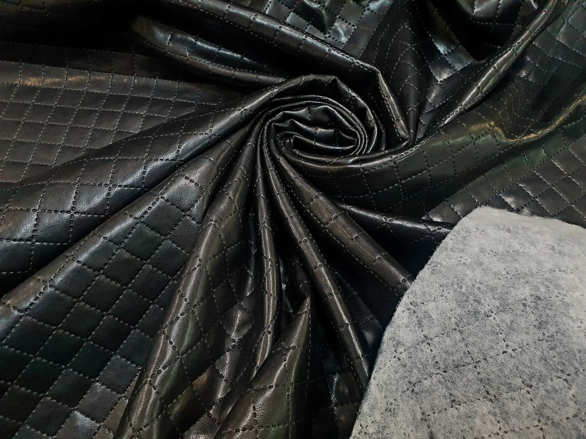 Material matlasat cu aspect de piele ecologica KM02