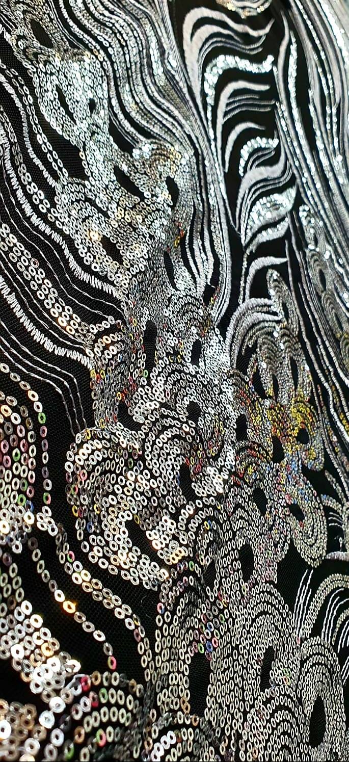 Broderie de paiete pe tull elastic Latime: 1.50 m (ksh00008)